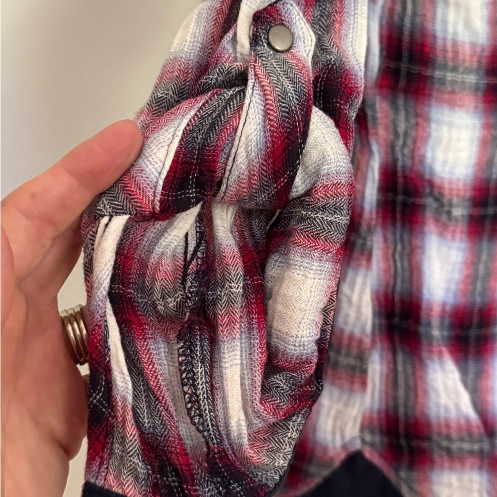 Button down top - Picture 2 of 3